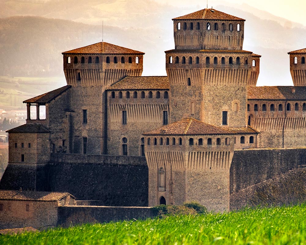 Visite Guidate Al Castello Di Torrechiara Portale Torrechiara Saperi E Sapori Della Terra